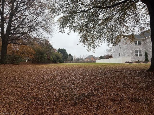 2305 Faircloth Way, High Point, NC 27265