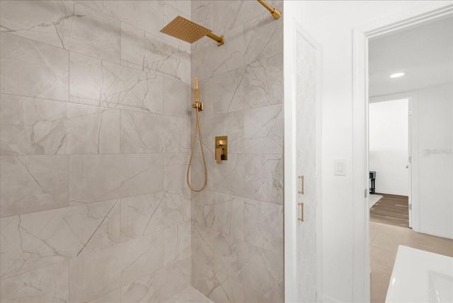 2639 BETTY STREET, Orlando, FL 32803