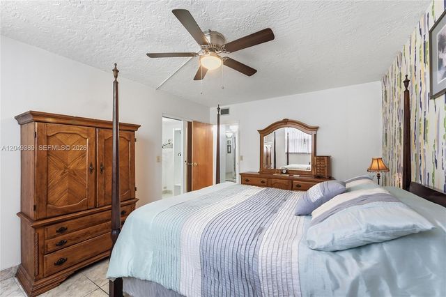 2871 Somerset Dr 103, Lauderdale Lakes, FL 33311