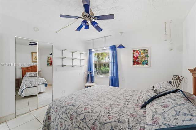 2871 Somerset Dr 103, Lauderdale Lakes, FL 33311