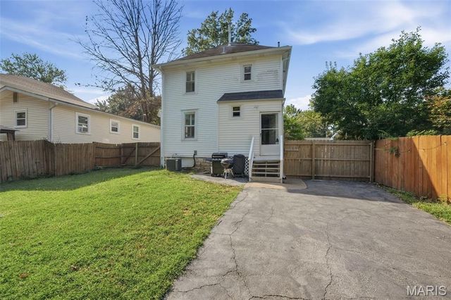 213 Euclid Avenue, St Louis, MO 63119