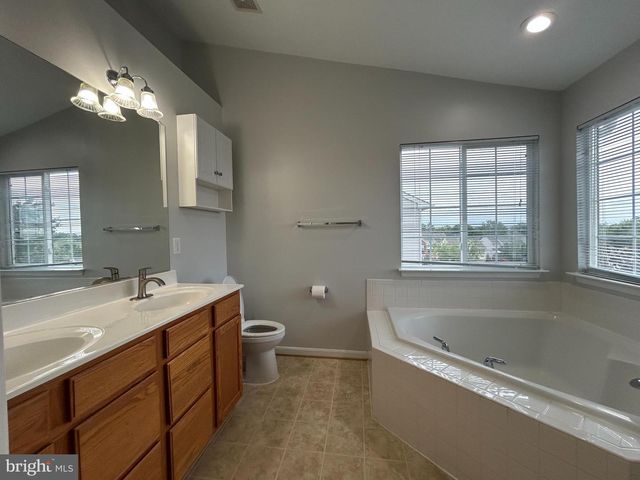 14361 FALLSMERE CIR, Gainesville, VA 20155