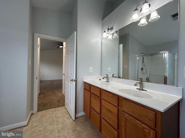 14361 FALLSMERE CIR, Gainesville, VA 20155