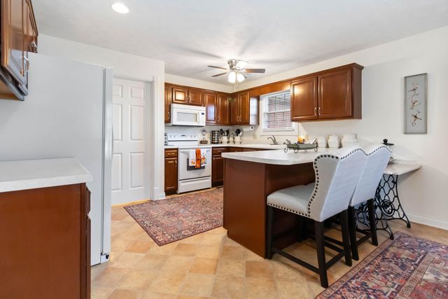 225 Jackson Lane, Somerset, KY 42501