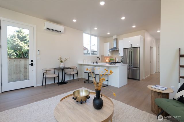 10330 14th Avenue NW, Seattle, WA 98177