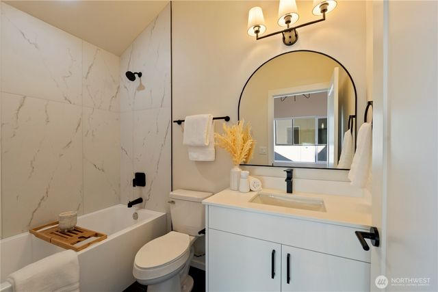 10330 14th Avenue NW, Seattle, WA 98177