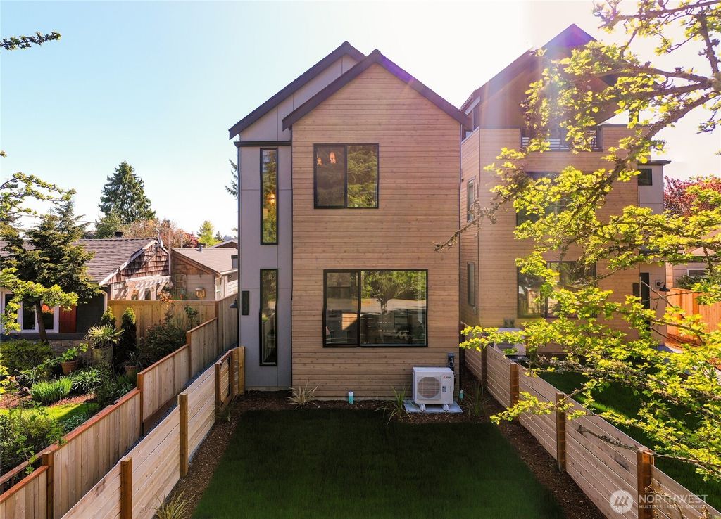 10330 14th Avenue NW, Seattle, WA 98177
