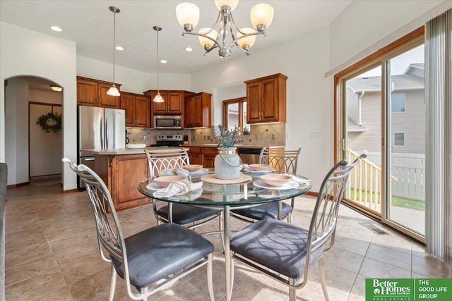 21205 Stonehaven Court, Gretna, NE 68028