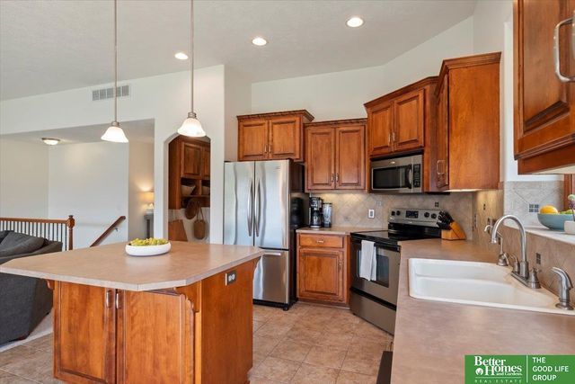 21205 Stonehaven Court, Gretna, NE 68028