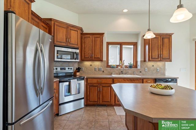 21205 Stonehaven Court, Gretna, NE 68028