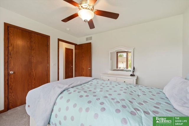 21205 Stonehaven Court, Gretna, NE 68028