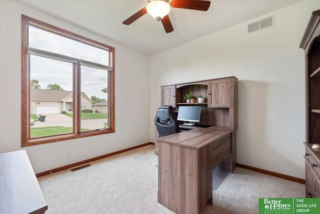 21205 Stonehaven Court, Gretna, NE 68028