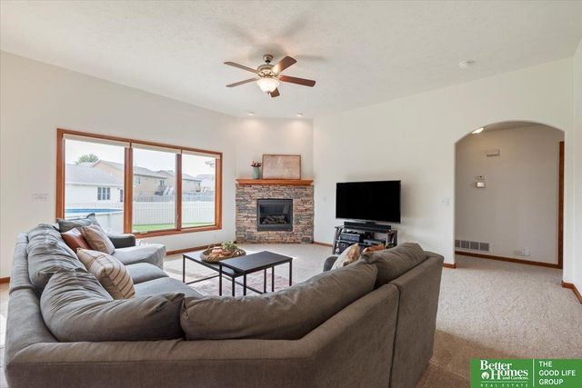 21205 Stonehaven Court, Gretna, NE 68028