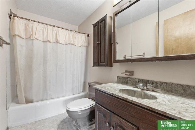 4613 N 83rd Street, Omaha, NE 68134