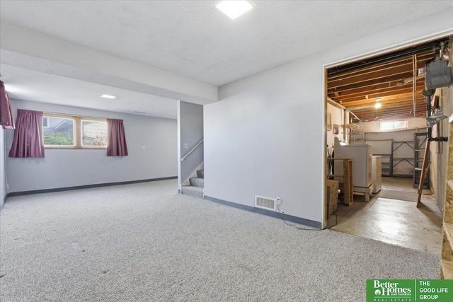 4613 N 83rd Street, Omaha, NE 68134