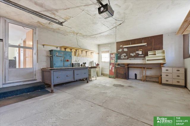 4613 N 83rd Street, Omaha, NE 68134