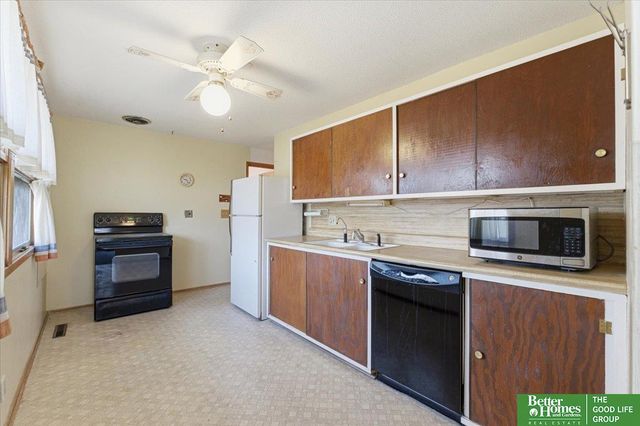 4613 N 83rd Street, Omaha, NE 68134