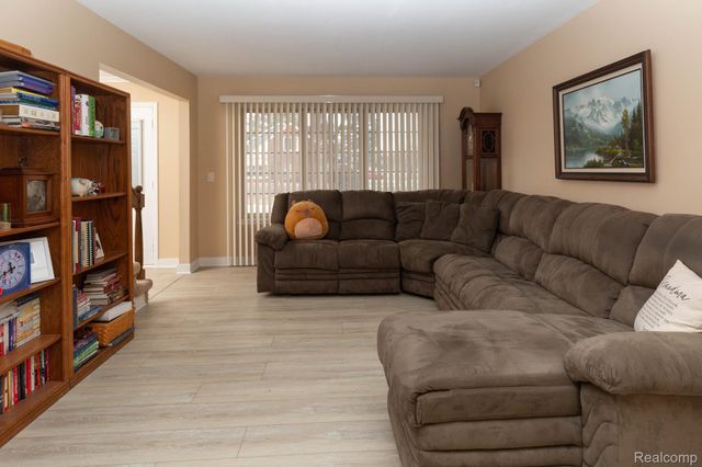 11580 Spicer Drive, Plymouth, MI 48170