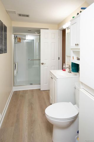 11580 Spicer Drive, Plymouth, MI 48170