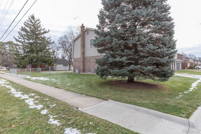 11580 Spicer Drive, Plymouth, MI 48170