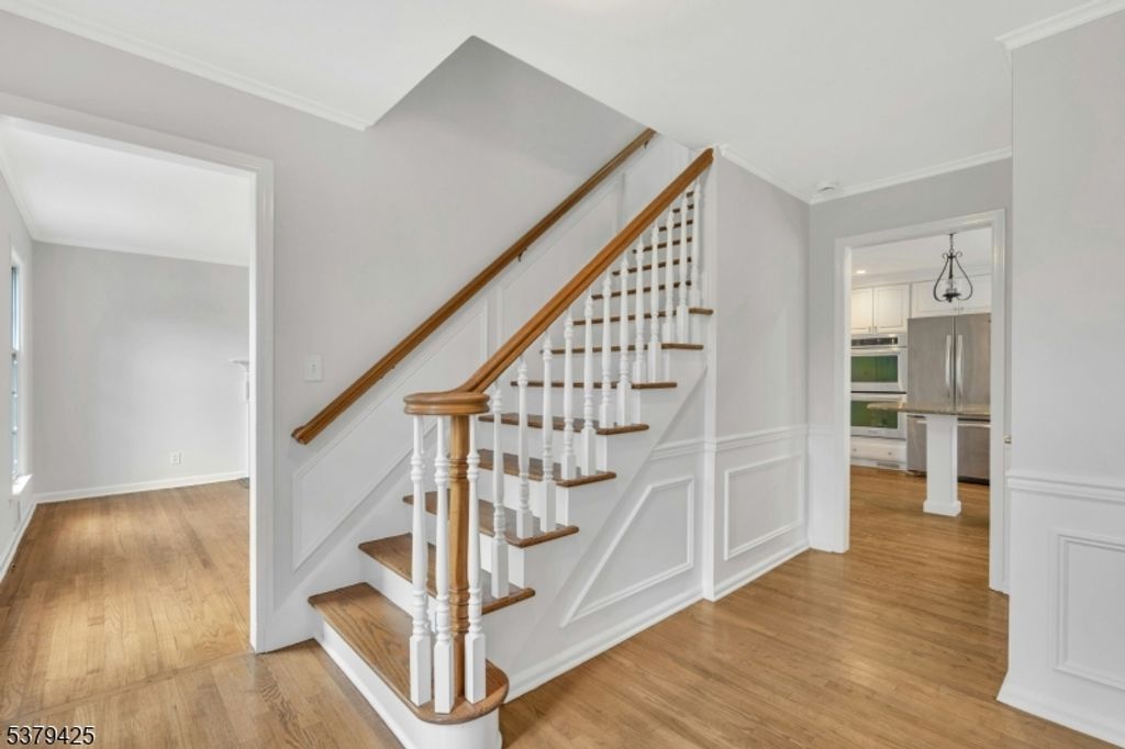 4 Tuxford Terrace, Bernards Twp., NJ 07920