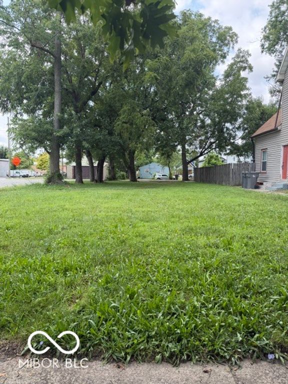14 Jefferson Avenue, Indianapolis, IN 46201