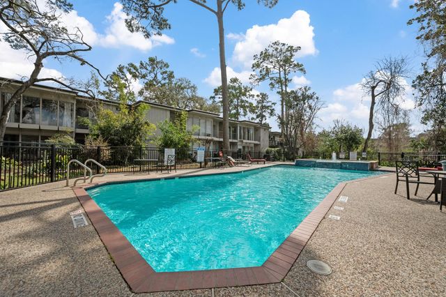 8211 Katy Freeway 44, Houston, TX 77024