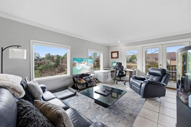 8211 Katy Freeway 44, Houston, TX 77024