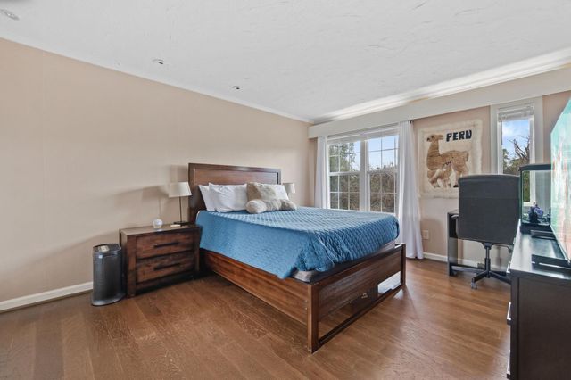 8211 Katy Freeway 44, Houston, TX 77024