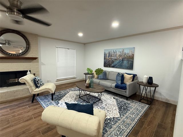 2761 Stonecreek Drive, Carrollton, TX 75006