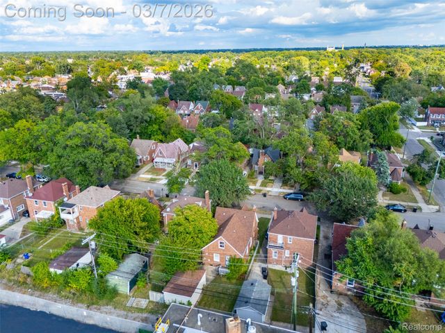 16825 Manor Street, Detroit, MI 48221