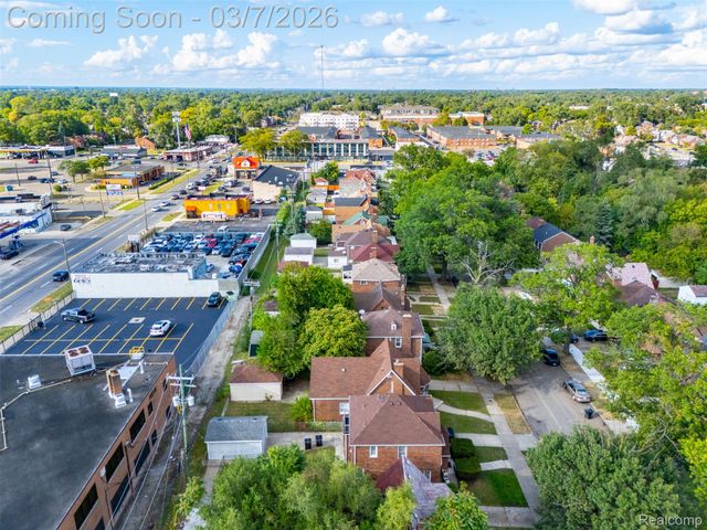 16825 Manor Street, Detroit, MI 48221
