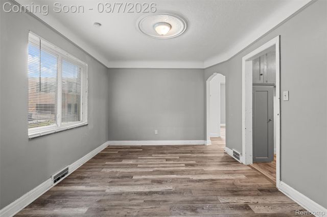 16825 Manor Street, Detroit, MI 48221