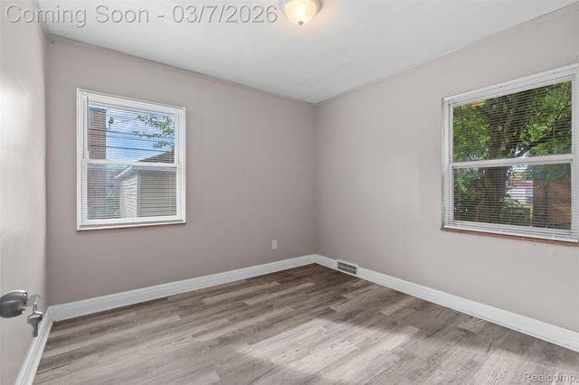 16825 Manor Street, Detroit, MI 48221
