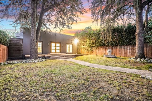 1301 N Orange Grove Avenue, West Hollywood, CA 90046