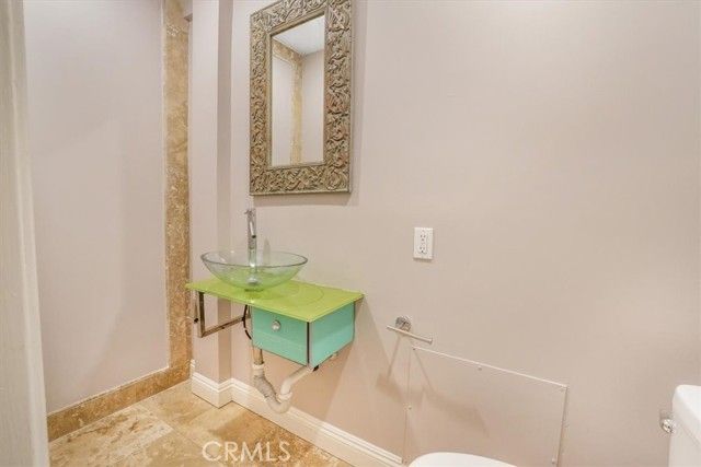 1301 N Orange Grove Avenue, West Hollywood, CA 90046