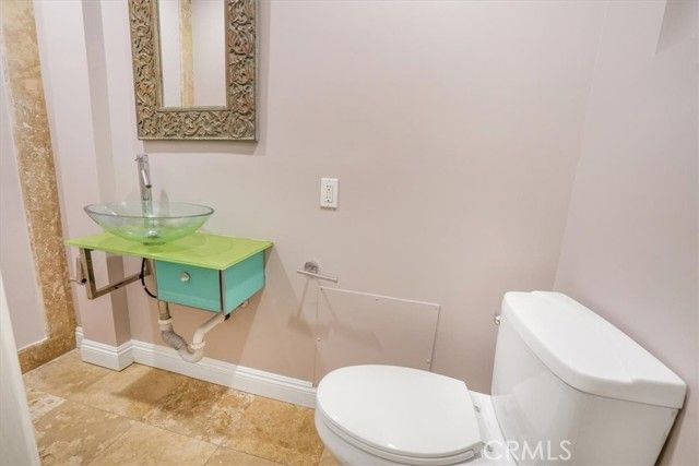 1301 N Orange Grove Avenue, West Hollywood, CA 90046