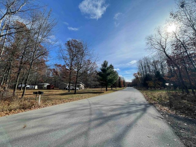 6667 Shadowbrook Drive, Lake, MI 48632