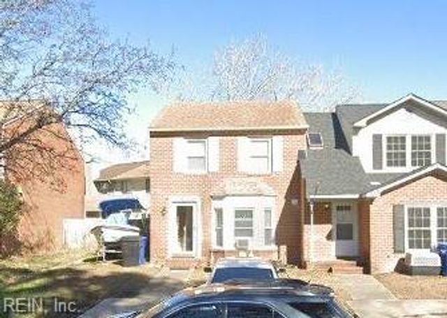 413 Wayman LN, Virginia Beach, VA 23454