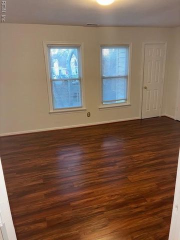 413 Wayman LN, Virginia Beach, VA 23454