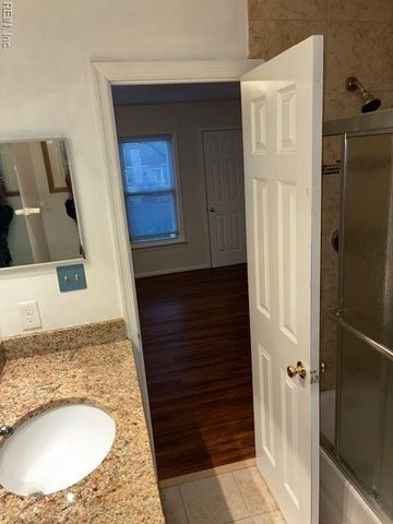 413 Wayman LN, Virginia Beach, VA 23454