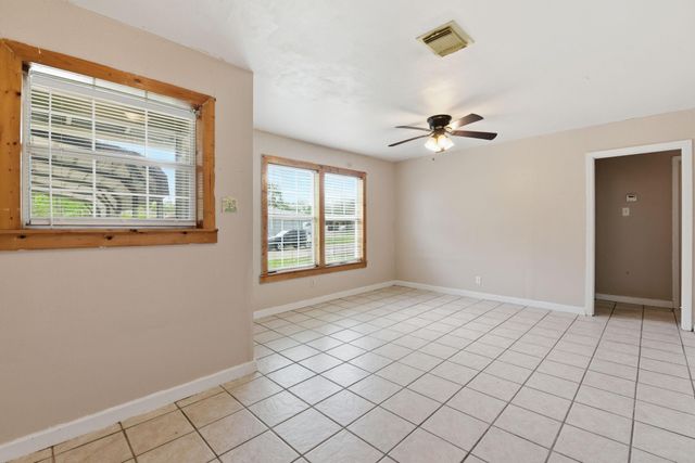609 Jennings Street, Texas City, TX 77590
