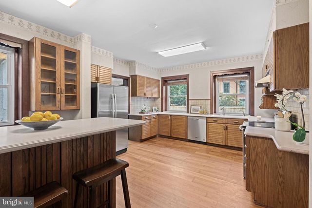 111 E MONTGOMERY AVE, Ardmore, PA 19003