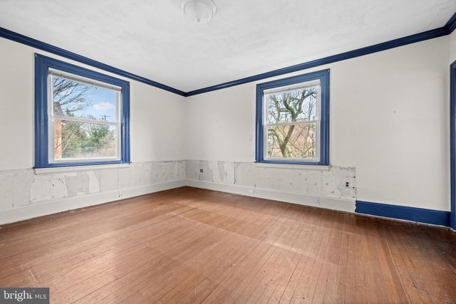 111 E MONTGOMERY AVE, Ardmore, PA 19003