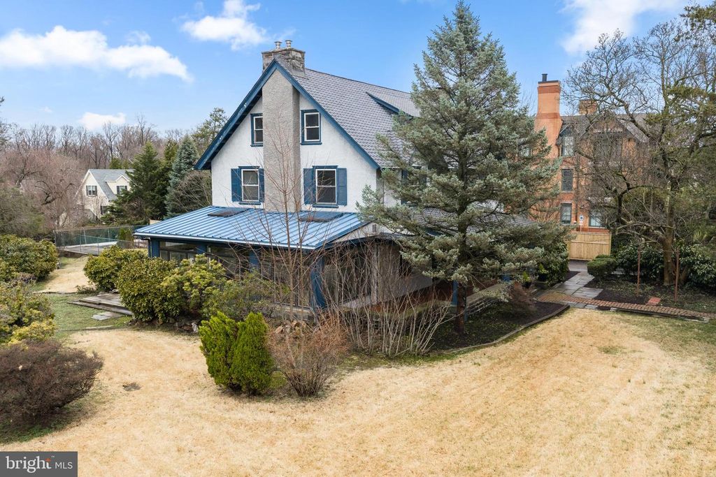 111 E MONTGOMERY AVE, Ardmore, PA 19003