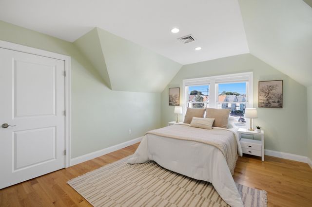 11 Hicks Avenue 3, Medford, MA 02155
