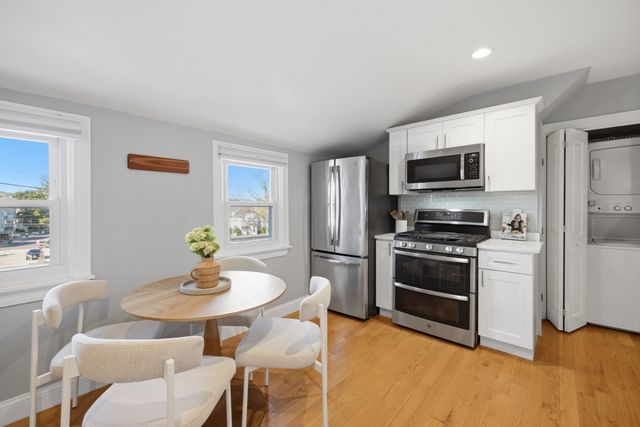 11 Hicks Avenue 3, Medford, MA 02155