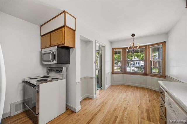 2815 Vassar Street, Dearborn, MI 48124