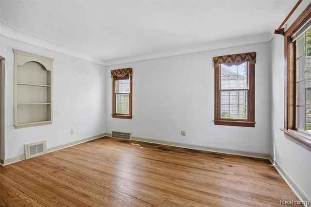 2815 Vassar Street, Dearborn, MI 48124