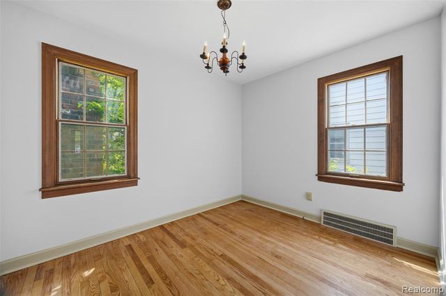 2815 Vassar Street, Dearborn, MI 48124